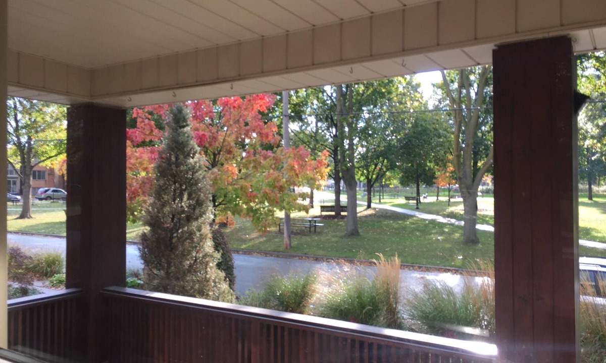 Downtown Apartment | Overlooking Montebello Park