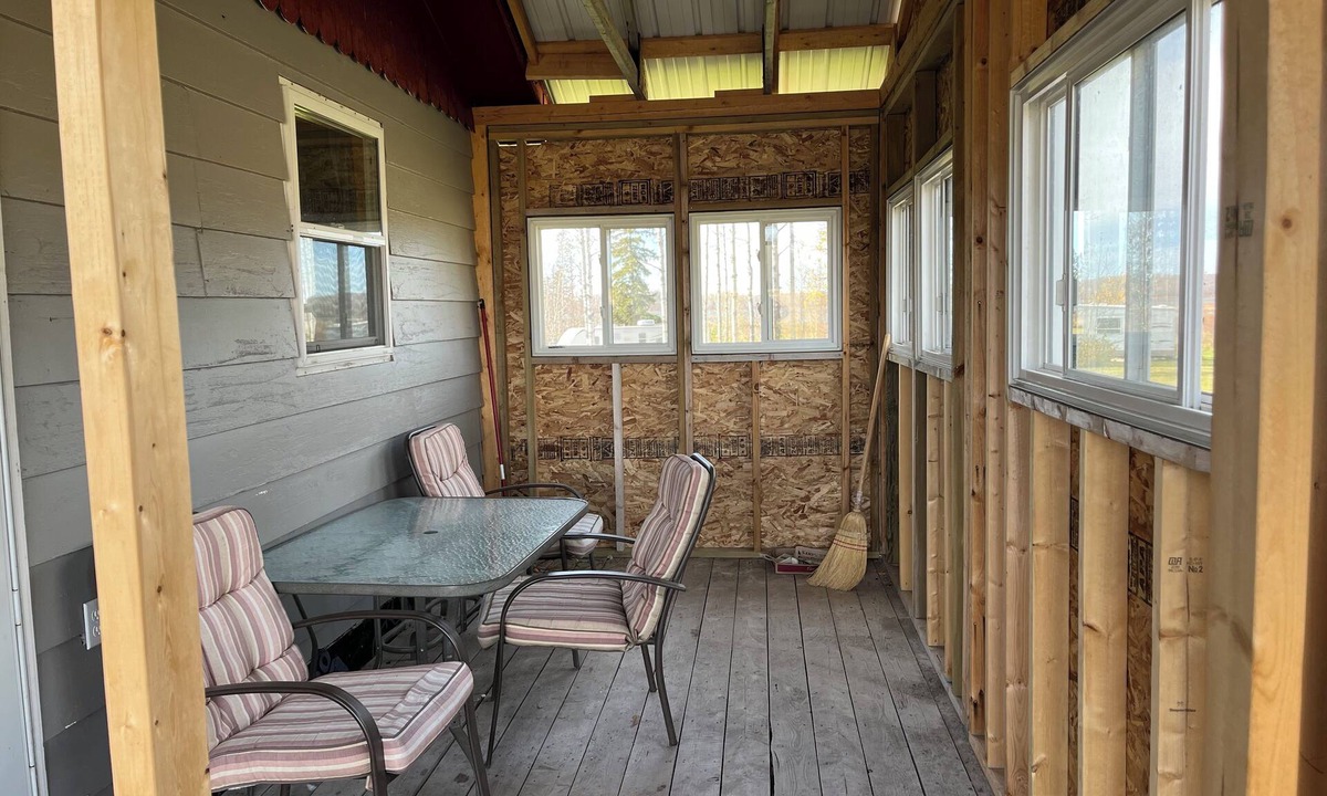 Onanole Cabin | Owl - Cabin at Sunset Bay