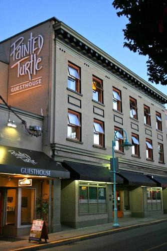 Regional District of Nanaimo Hostel | Painted Turtle Guesthouse