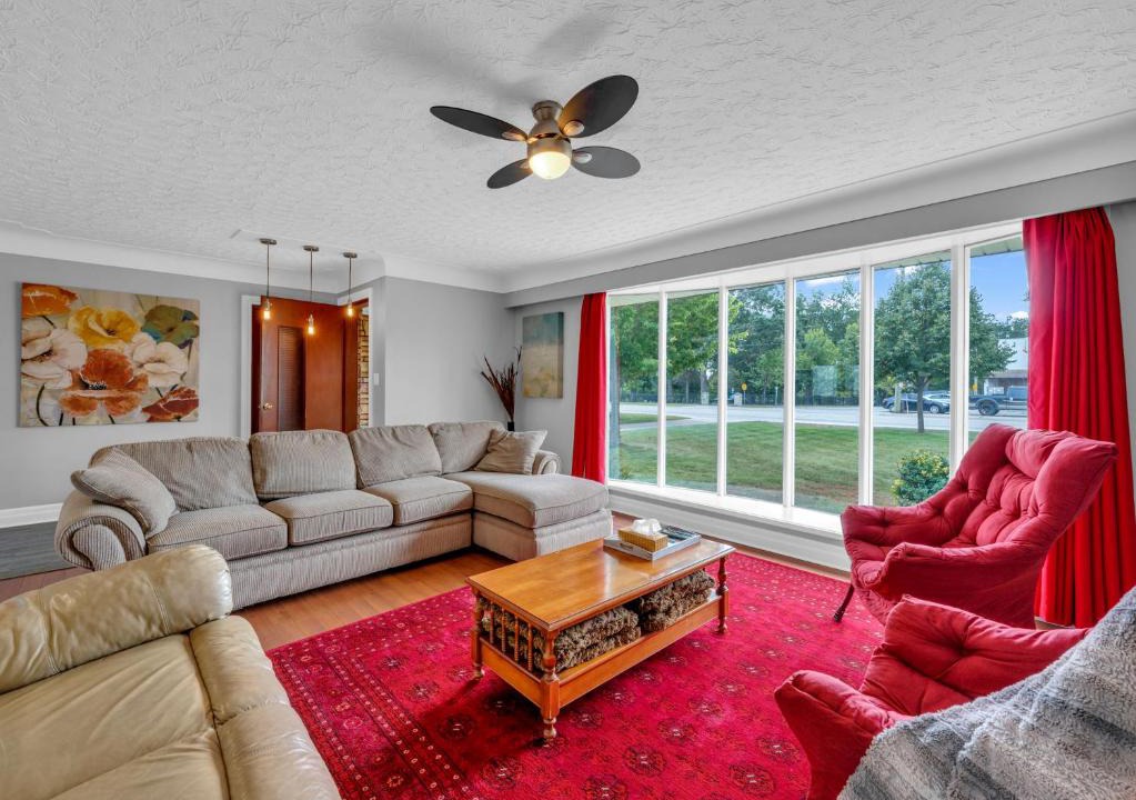 Leamington Apartment | Park Bungalow #4 - Seacliff Beach Suites