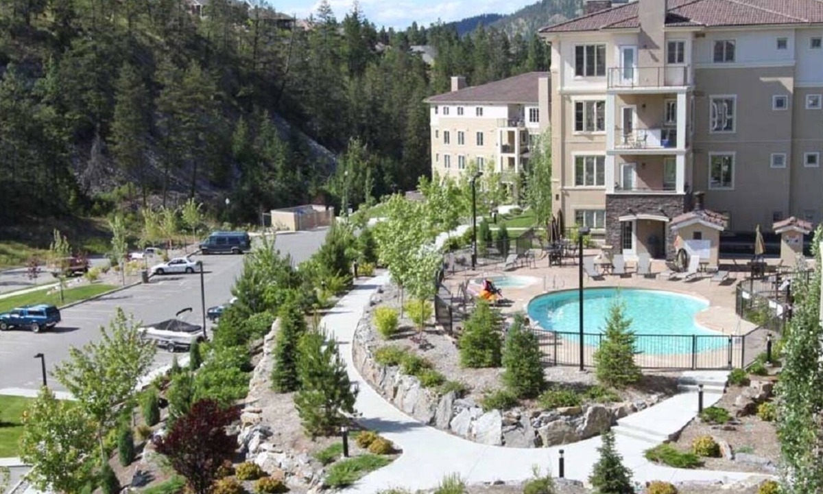 Quail Ridge Condo | Pinnacle Pointe Resort # 1202- 3Bedroom-2Bath - 90 Day Min -