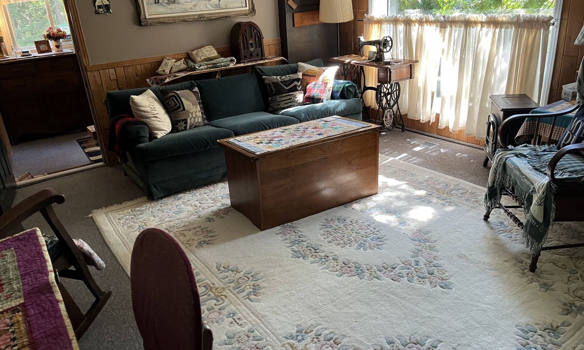 Feronia House | Pioneer Log House