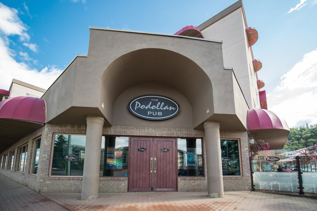 Fort McMurray Hotel | Podollan Inn - Fort McMurray