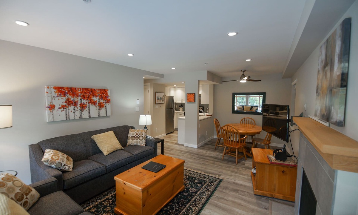 Village North Condo | Pool and Hot Tub Access, Newly Renovated Suite with Free Parking, WiFi