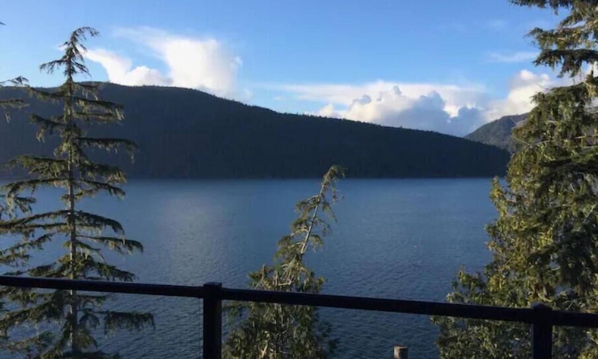 Port Renfrew Cottage | Port to Port