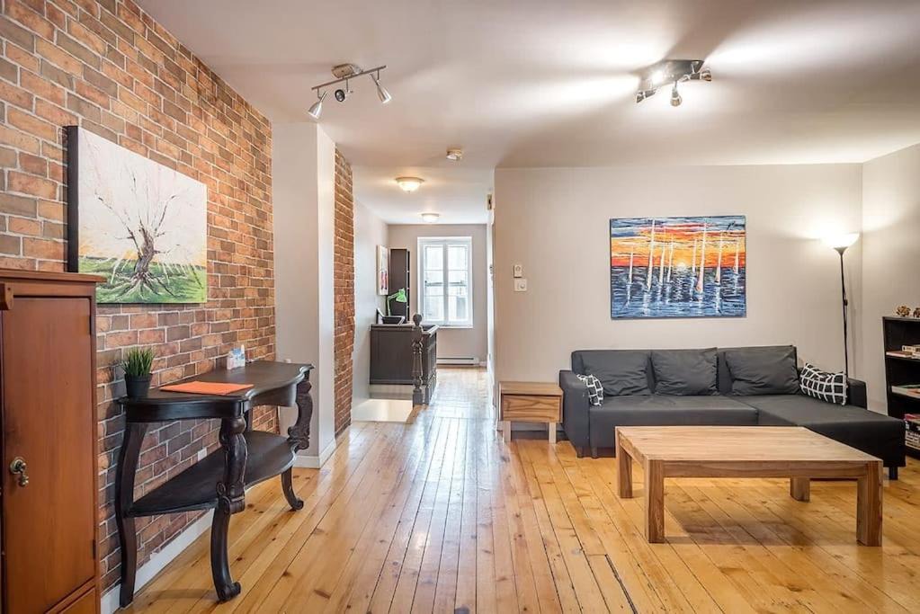 Gay Village Apartment | PRIME LOCATION - BEST Apartment In Downtown MTL