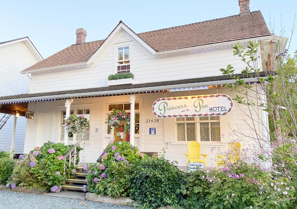 Langley Hotel | Princess and the Pea Hotel