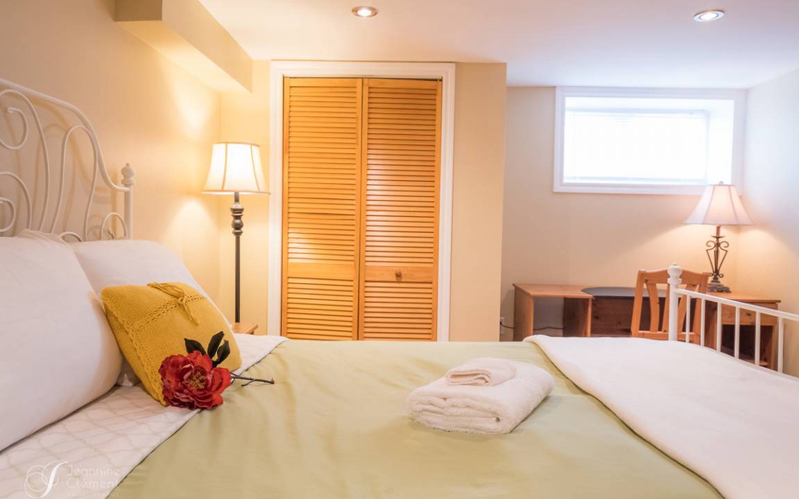 Aylmer Resort | Private room ∙ 1 guest