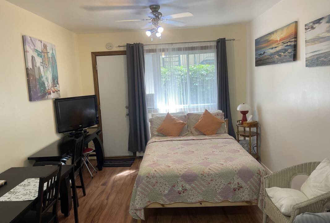 Plateau Mont Royal Resort | Private room ∙ 2 guests