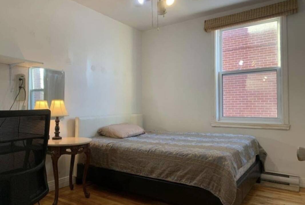 Cote-Des-Neiges—Notre-Dame-De-Grace Resort | Private room ∙ 1 guest
