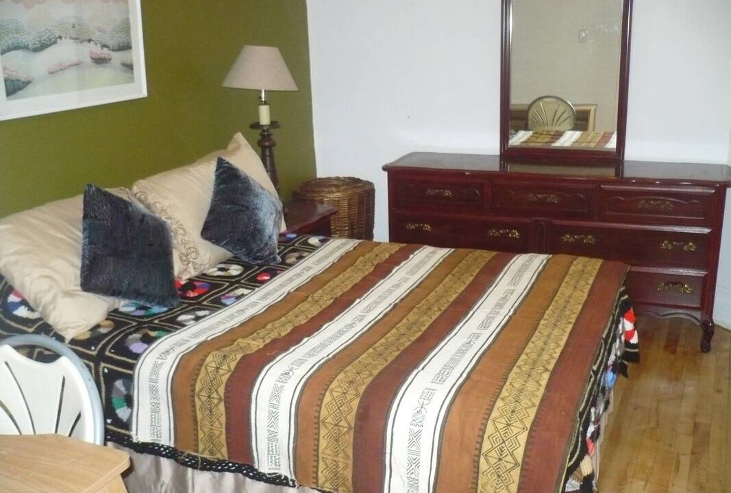 Cote-Des-Neiges—Notre-Dame-De-Grace Resort | Private room ∙ 2 guests
