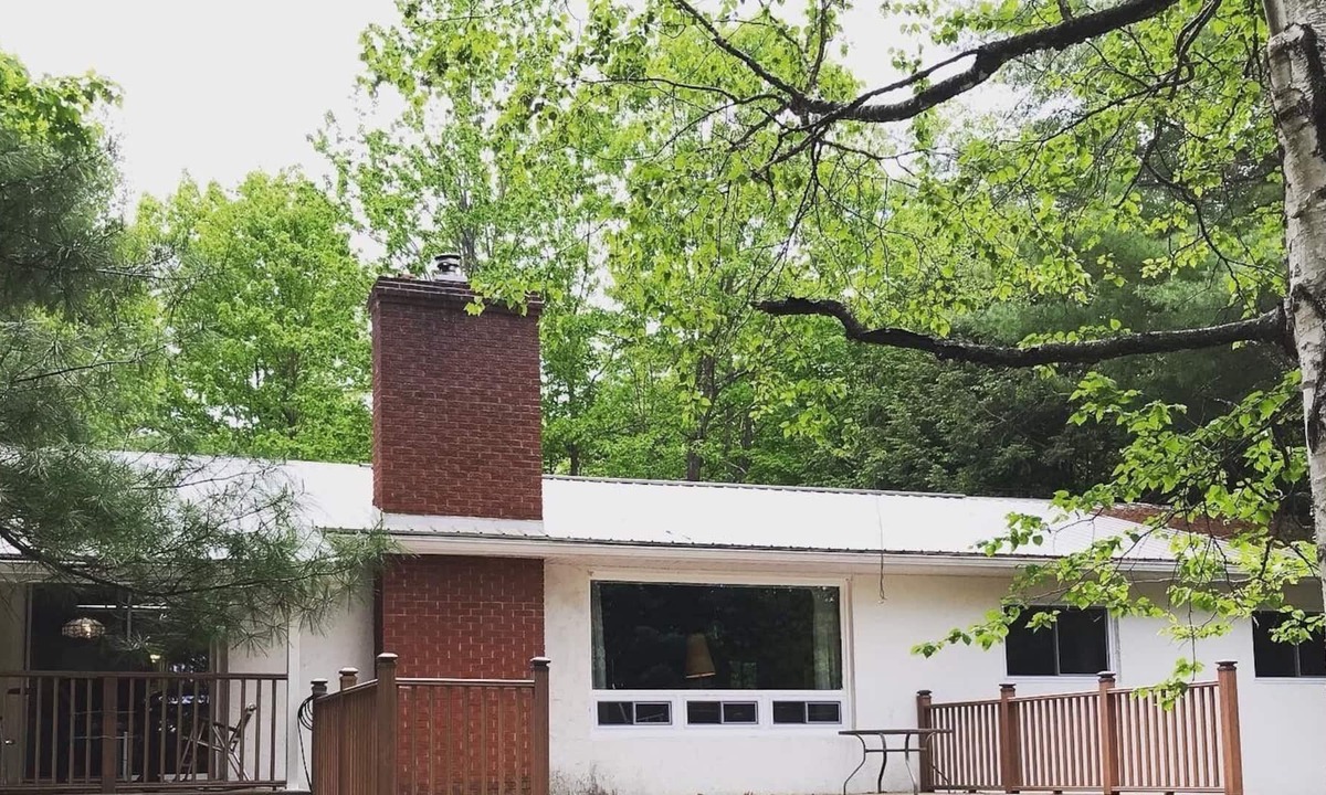 Frontenac Cottage | Private Cottage on a Quiet Lake