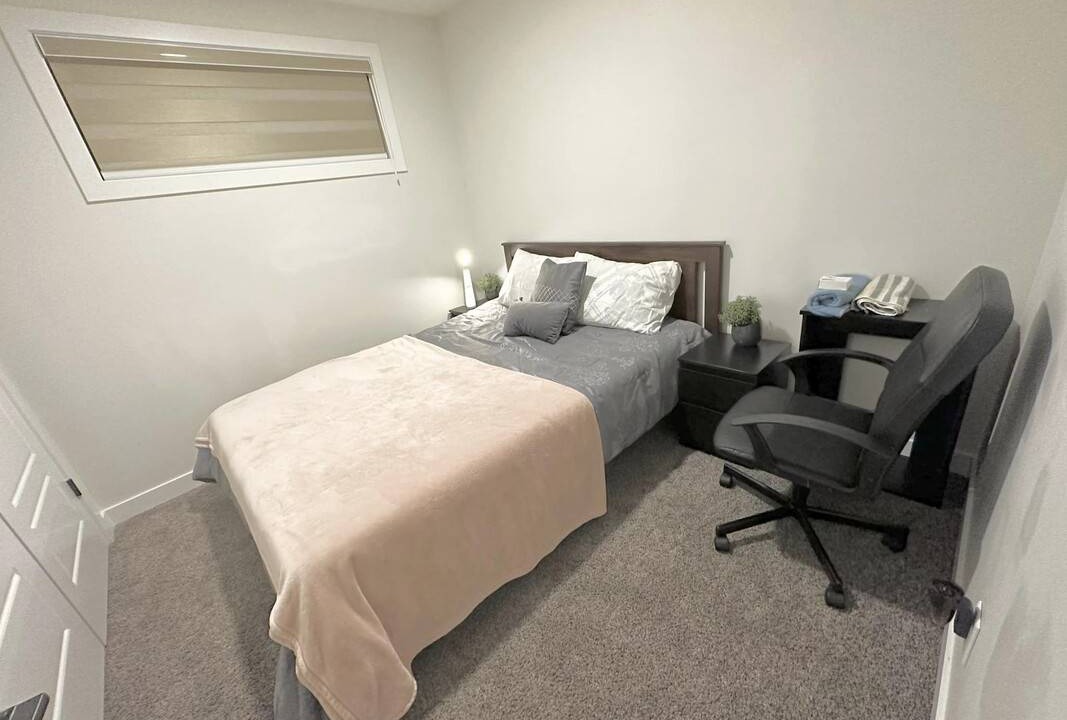 Southwest Edmonton Resort | Private room ∙ 2 guests
