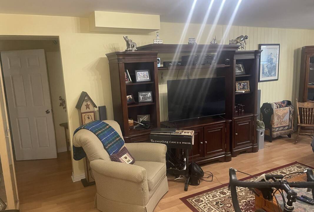 Dartmouth Resort | Private room ∙ 1 guest