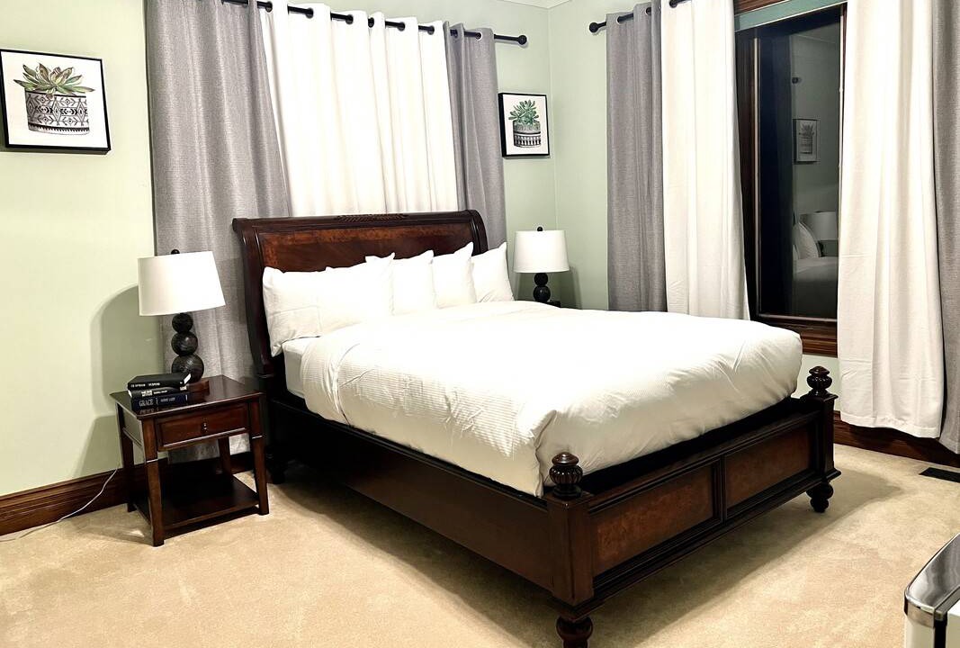 Amherstburg Resort | Private room ∙ 1 guest