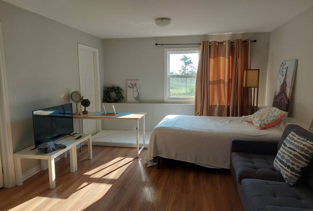 Halifax Resort | Private room ∙ 1 guest