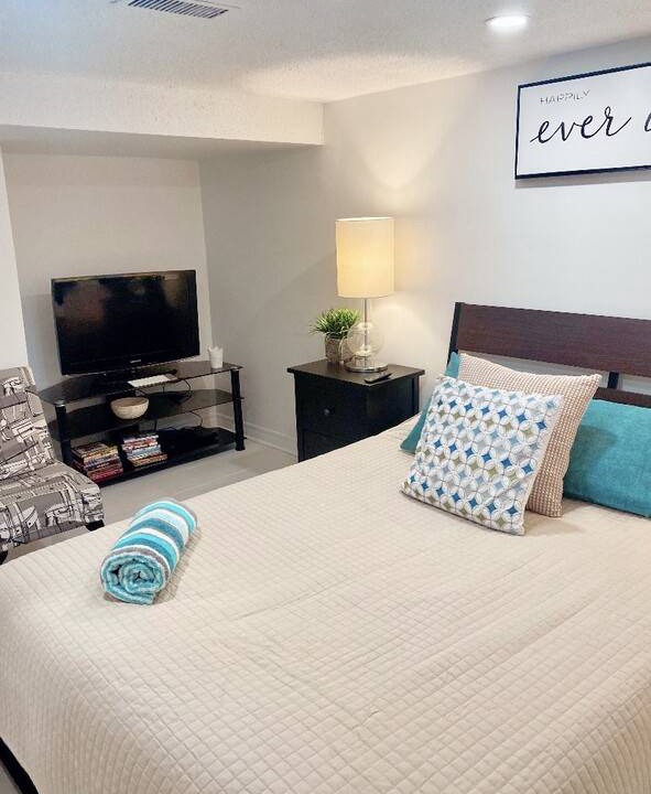 Long Branch Resort | Private room ∙ 2 guests