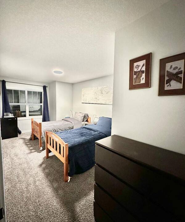 Calgary Resort | Private room ∙ 2 guests