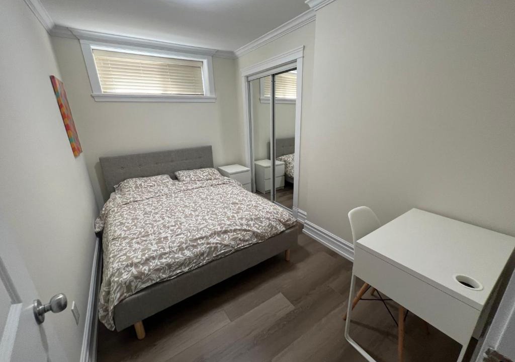 Sunset Apartment | Private suite 1 bed 1 bath 15 mins YVR and downtown 舒适安静