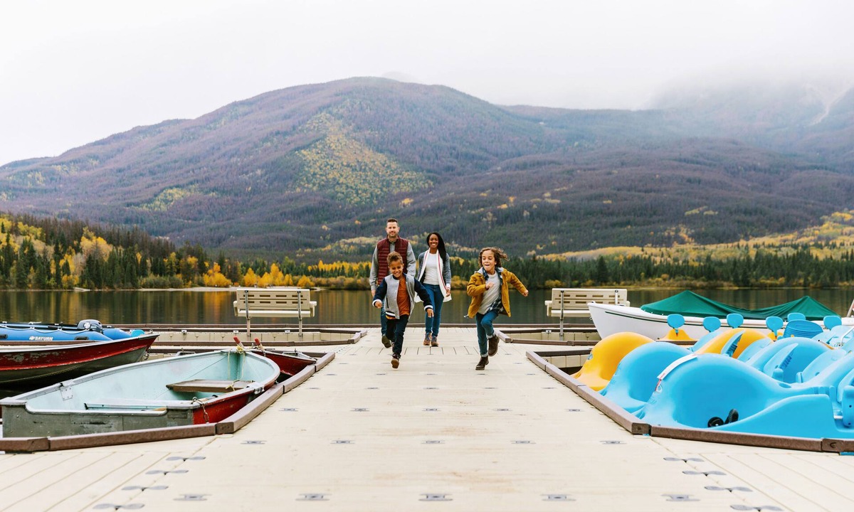 Jasper Hotel | Pyramid Lake Lodge