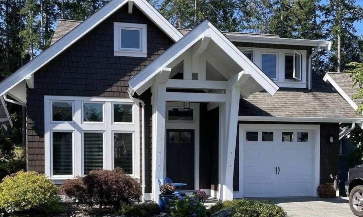 Regional District of Nanaimo House | Qualicum Landing Paradise - 3bd/2 bath