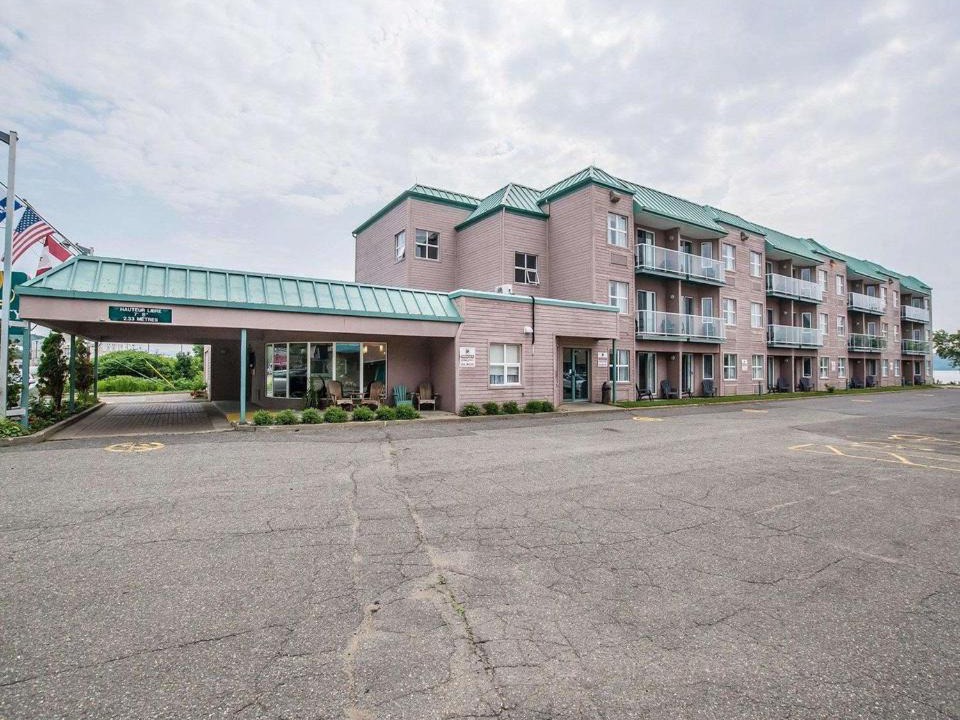 Ste Anne de Beaupre Hotel | Quality Suites