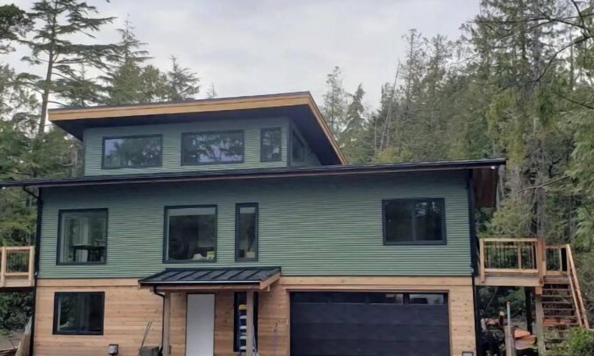 Ucluelet Bed & Breakfast | Rainforest Lane Sunset suite
