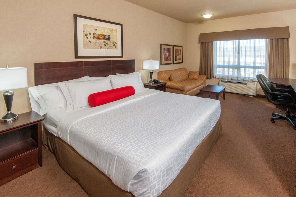 Drumheller Hotel | Ramada by Wyndham Drumheller Hotel & Suites
