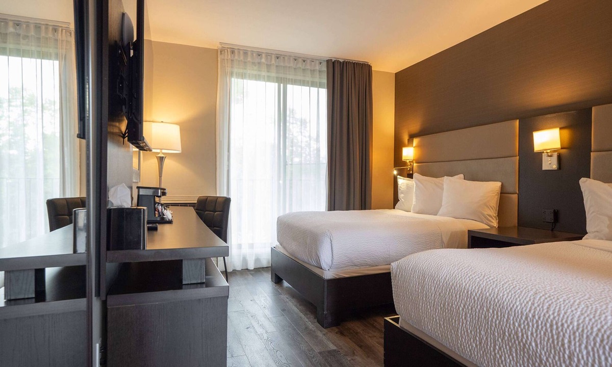 Ottawa Division Hotel | Ramada by Wyndham Ottawa On The Rideau