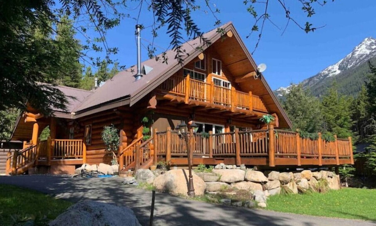 Popkum Ski Chalet | River Valley Lodge - The Best of BCn