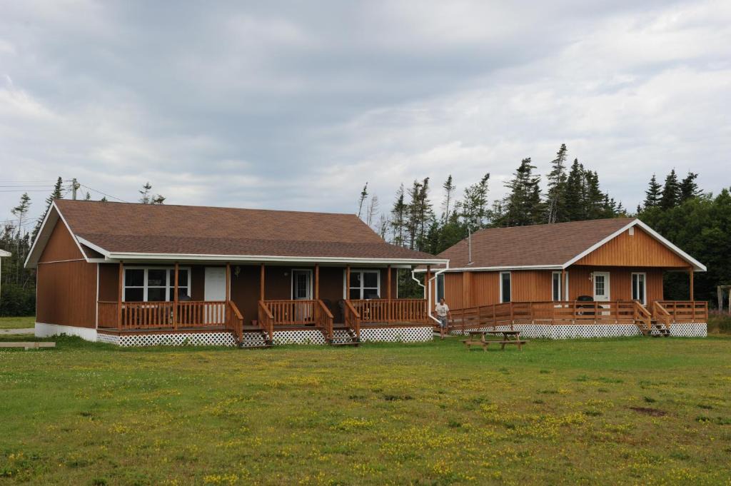 River of Ponds Ski Chalet | Riverside Chalets
