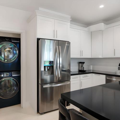 Niagara Falls House | Riverside Stay