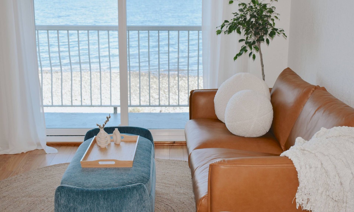 Courtenay Condo | Romantic Beachfront Condo With Stunning Views - Bella Vista Suite
