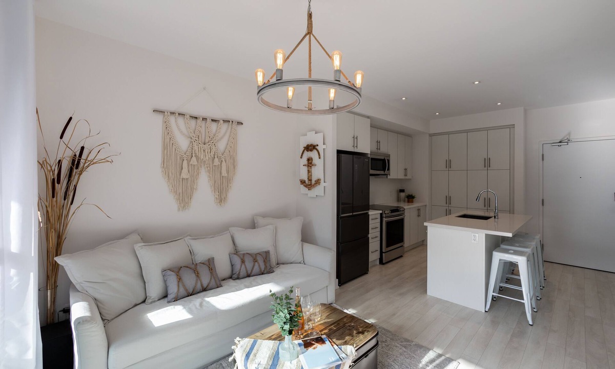 Innisfil Condo | Romantic Stay at Friday Harbour Resort on Lake Simcoe