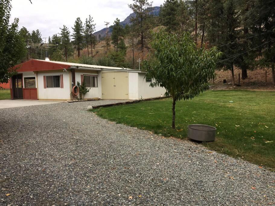 Lillooet House | Rustic getaway