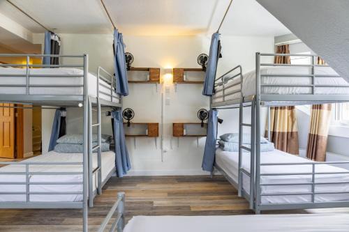 Banff Hostel | Samesun Banff Hostel