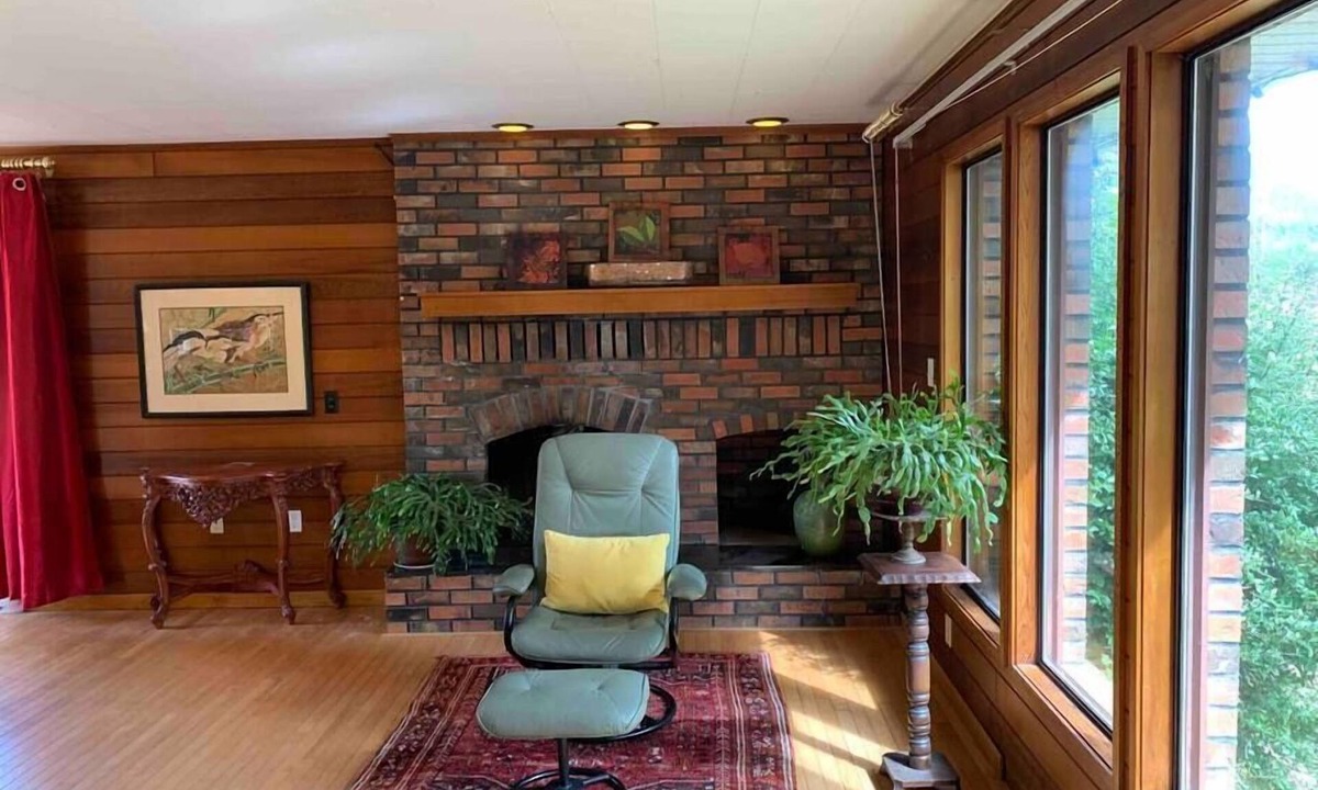 Port Alberni House | Scenic Country Home | Sleeps 10 |Pet friendly, Port Alberni