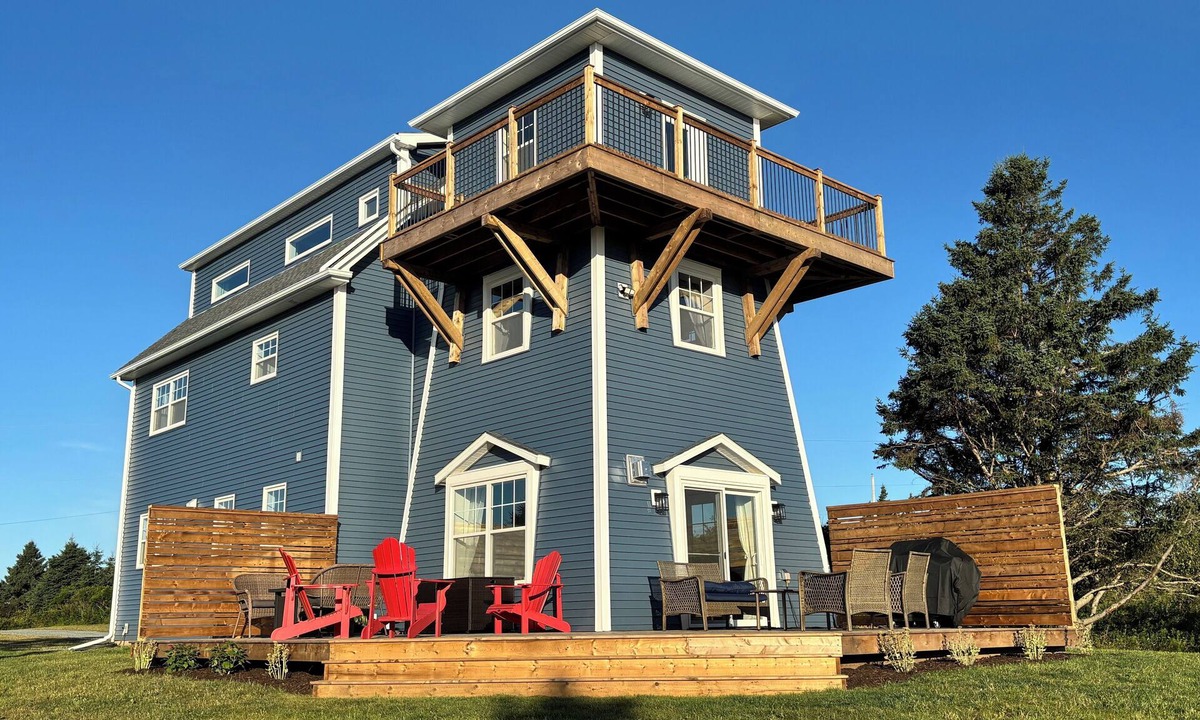 Seaforth House | Scenic Lighthouse at Seaforth