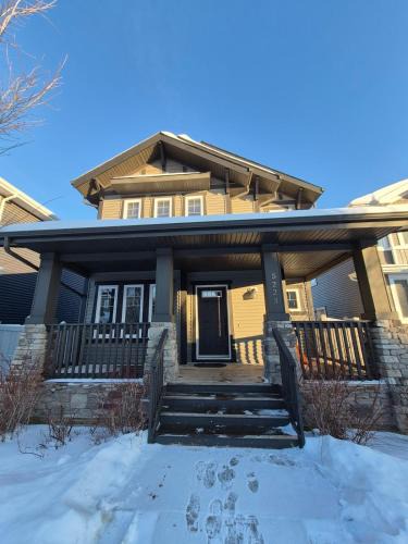 Griesbach House | Sean Comfy Home