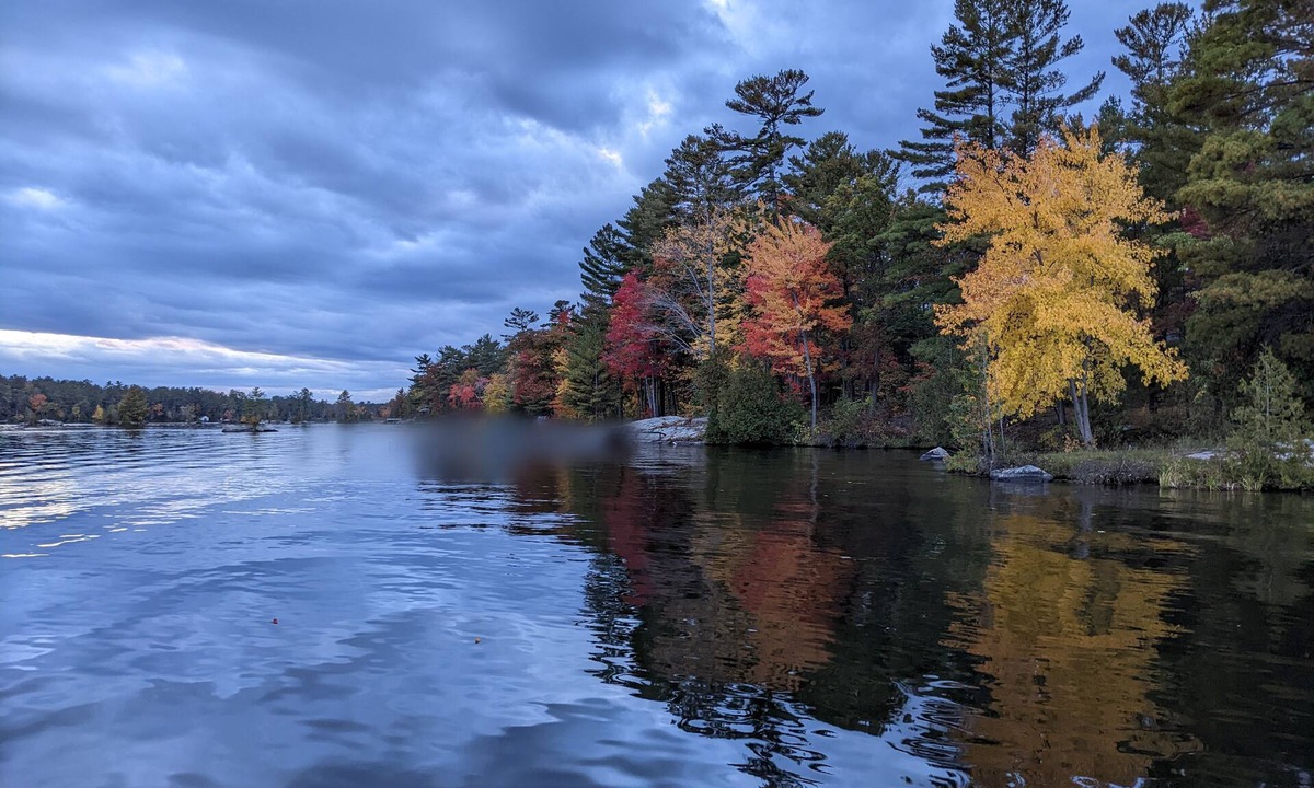 Buckhorn Cottage | Serene, Spacious Waterfront Cottage in Kawartha Lakes w. Hot Tub. Pet-Friendly!