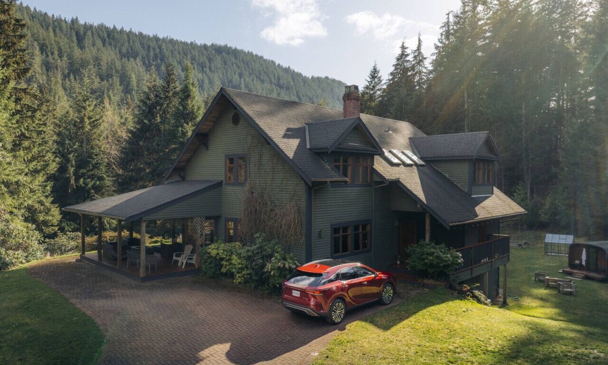Bowen Island House | Serenity on Bowen Island