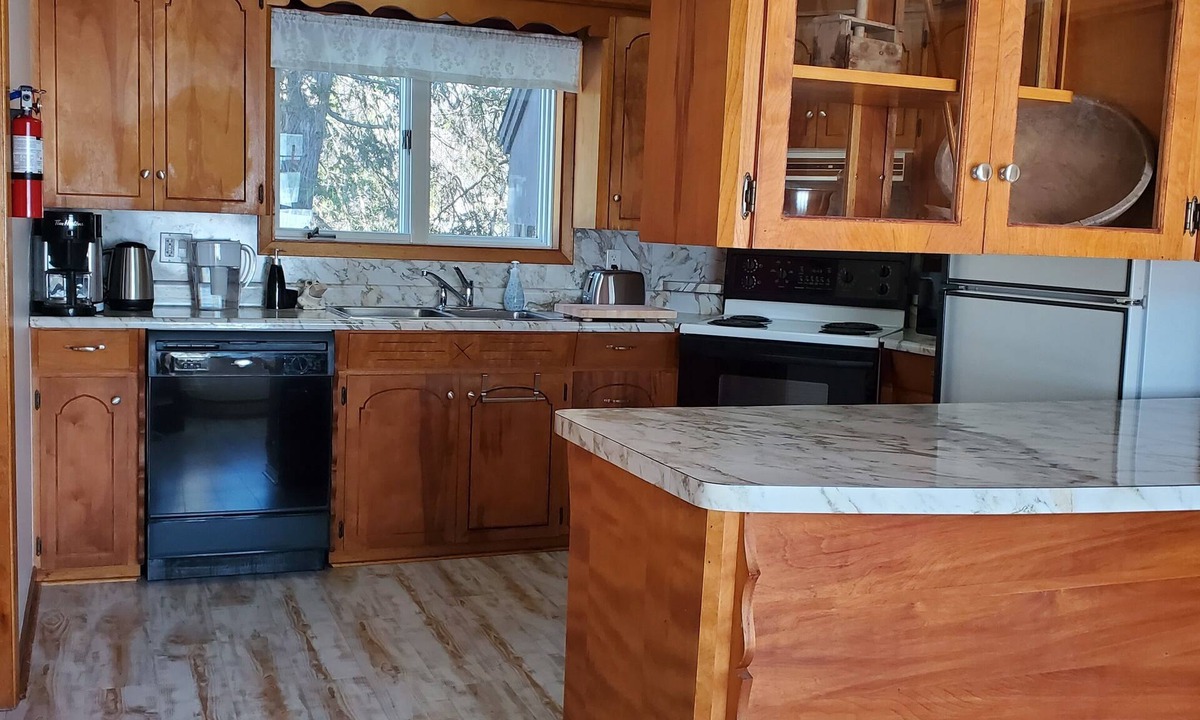 Manitoulin District Bed & Breakfast | Sheg Bay B&B lets you relax, recharge, and rediscover on Manitoulin Island.