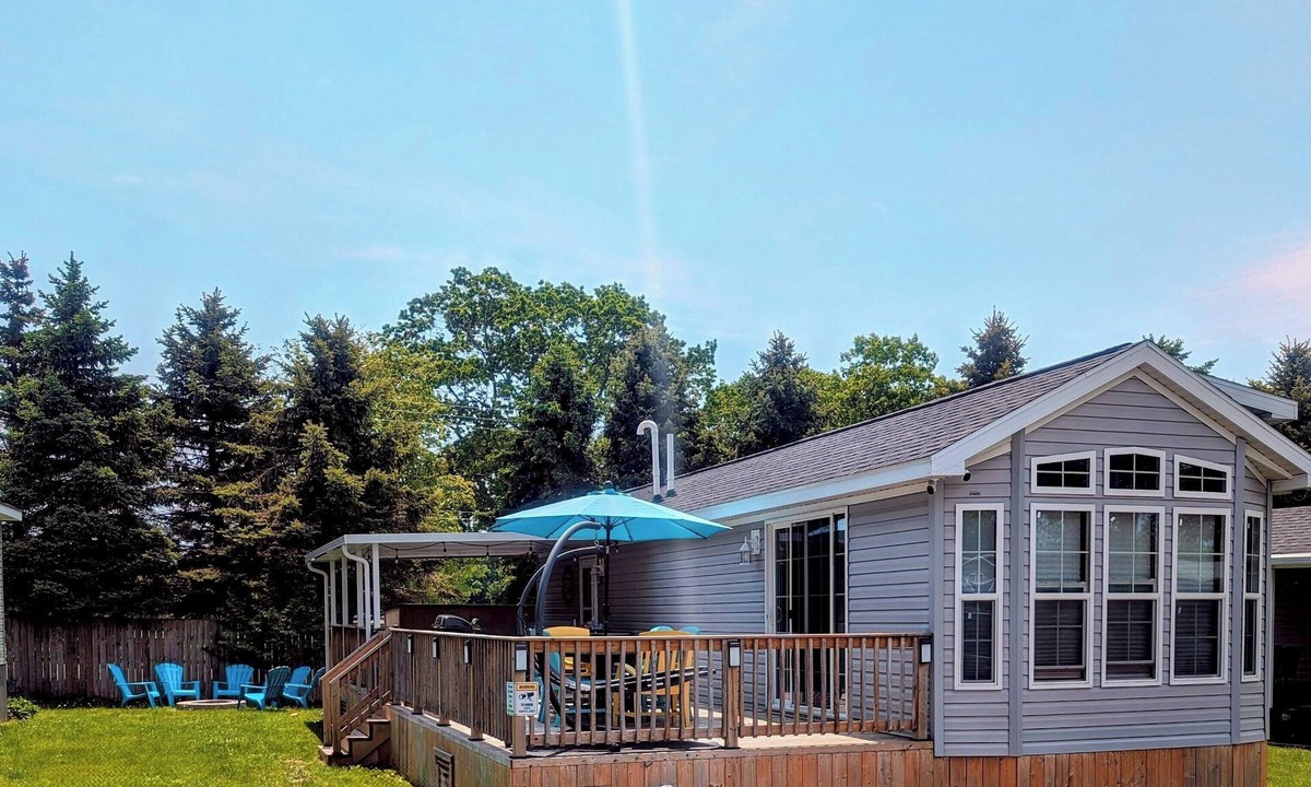 Sherkston Resort | Sherkston Shores Resort, quiet street, close to Funplex. Golf Cart incl