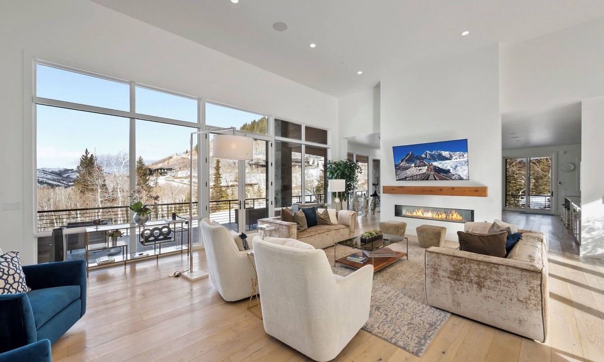Park City House | Ski-In/Ski-Out Colony Home w/Hot Tub