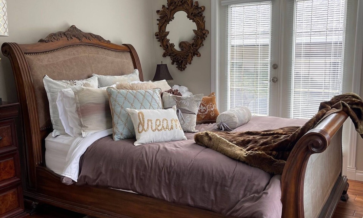 Saanich East Bed & Breakfast | Snowbird Delight