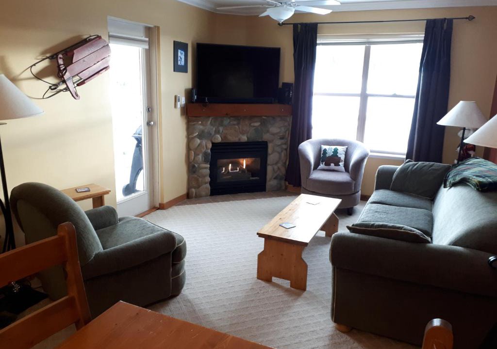 Silver Star Mountain Apartment | Snowbound