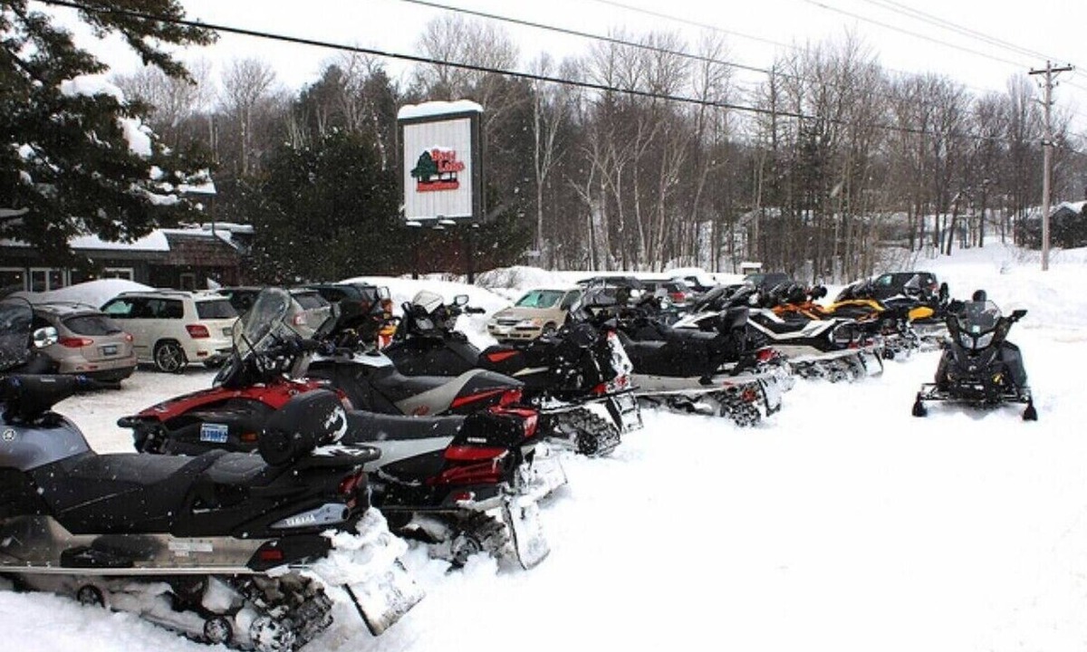 Muskoka Lakes Cottage | Snowmobilers paradise in Muskoka, ON