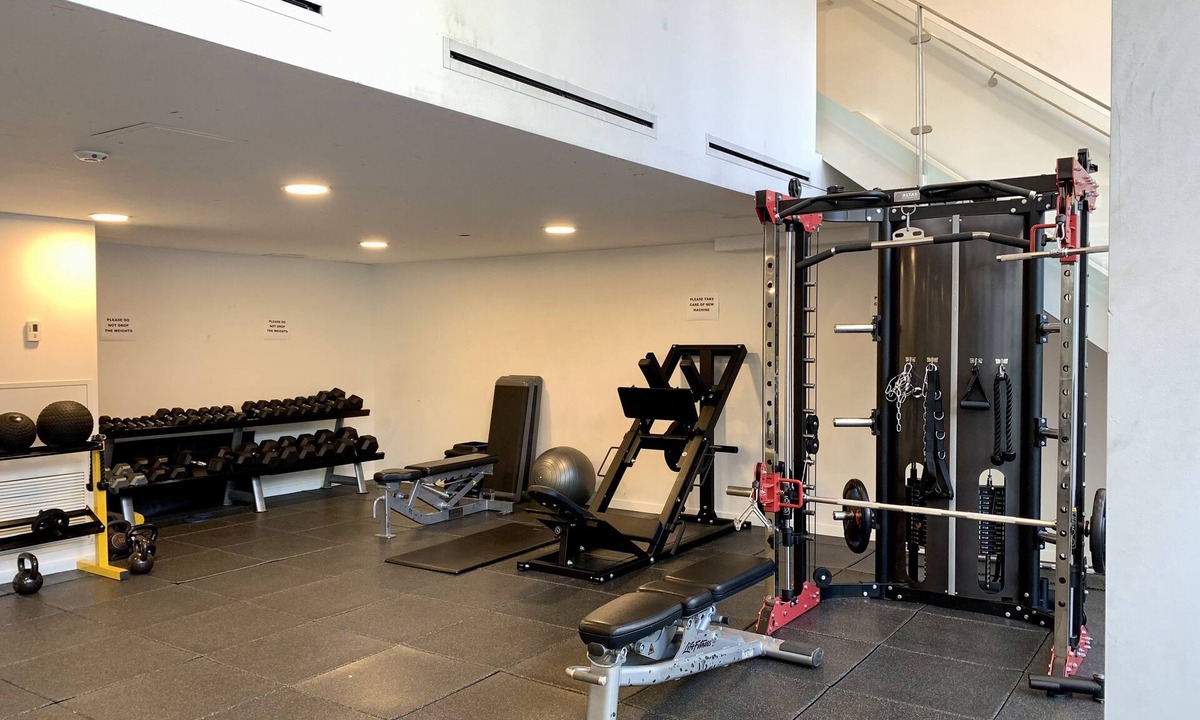 Fort York Condo | Spacious and Classy King West Condo! 1B1B
