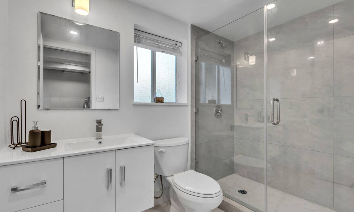 Upper Lonsdale Apartment | Spacious and cozy unit, perfect for a comfortable retreat