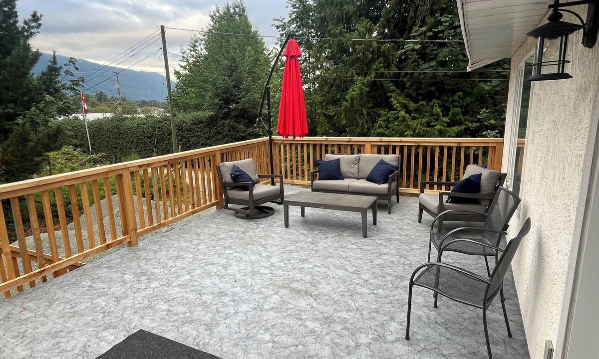 Lake Cowichan House | Spacious and Cozy house in charming Lake Cowichan
